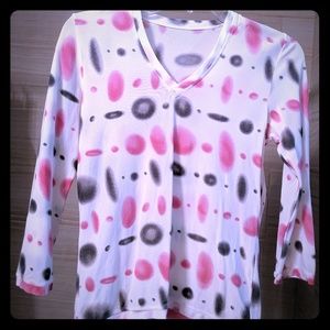 Patterned 3/4 lightweight top
